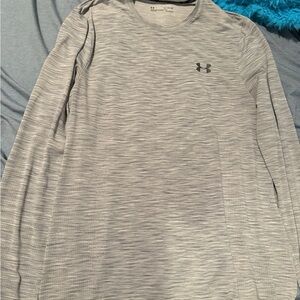 Under Armour Heathered Gray Performance Top